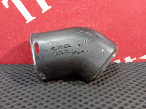 Патрубок отопителя