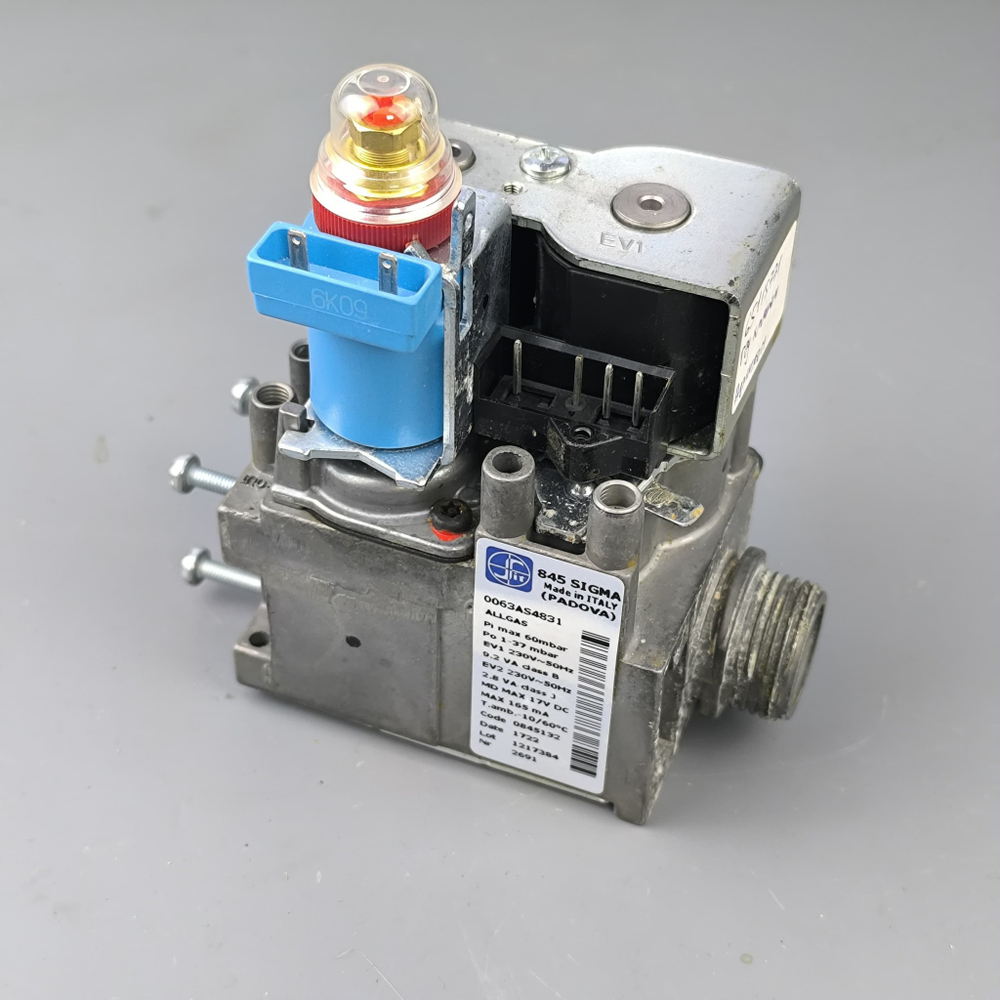 Б/У Газовый клапан для котлов ARISTON, Chaffoteaux арт. 65115771