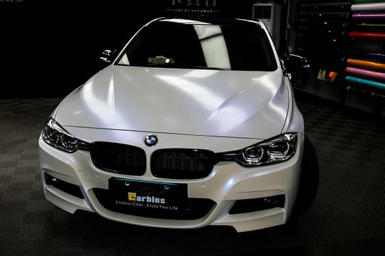 Пленка перламутровая белая с синим (глянцевая) White to Blue Carbins