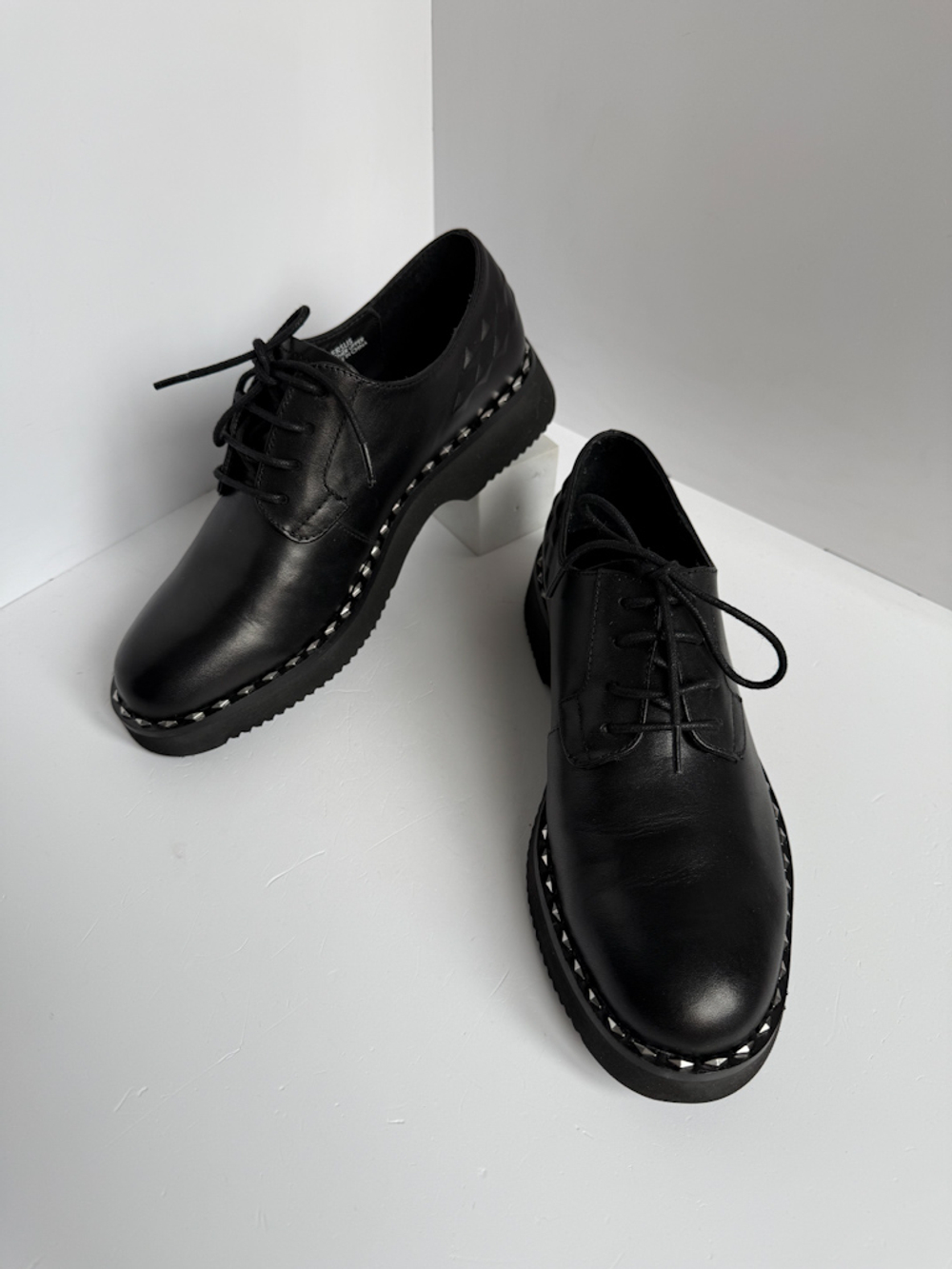 Новые кожаные туфли Ash, 36
