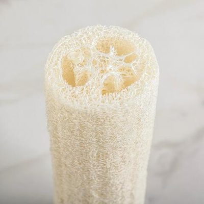 Белая натуральная мочалка для тела из люффы (18х6 см)