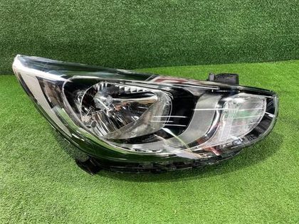 Фара правая Hyundai Solaris 1 (2010-2014) галоген