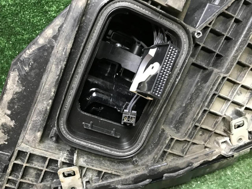Фара правая Mercedes GLE V167 (2018-2024) LED