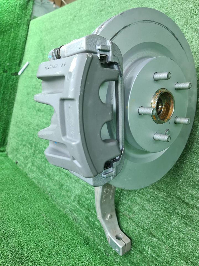 Кулак поворотный правый Lixiang L9 (2022-н.в.)