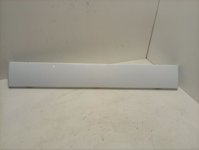 VMUF501B кт19 Нижняя декоративная панель для стиральной машины Ariston 250006334 б/у