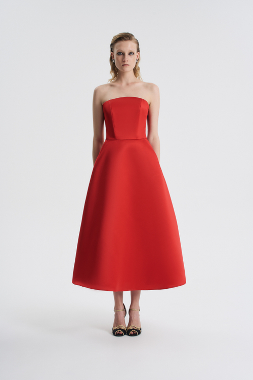 Платье миди с лифом бандо