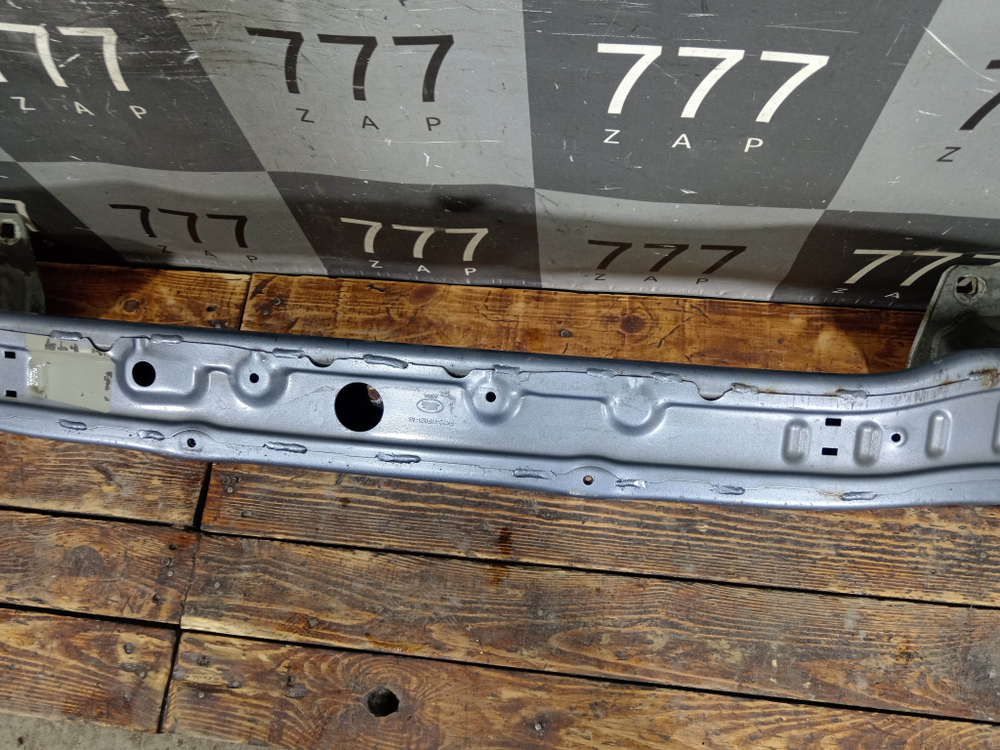 Усилитель переднего бампера Land Rover Discovery Sport (L550) 14-нв Б/У Оригинал LR059013