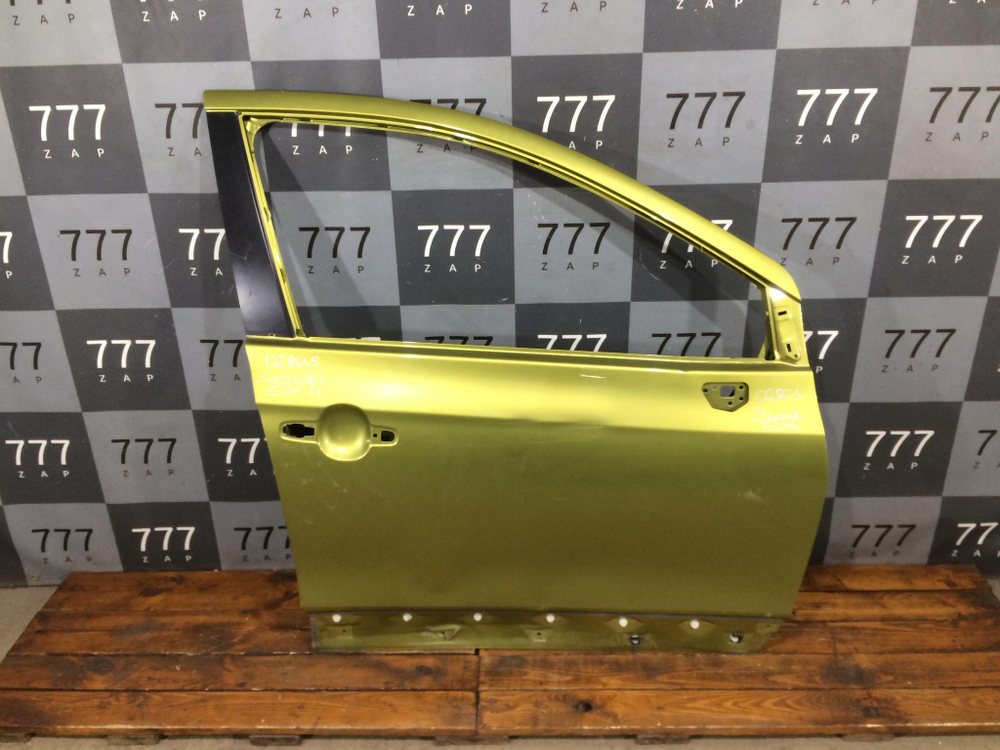 Дверь передняя правая Suzuki SX4 2 13-22 Б/У Оригинал 6800161M01