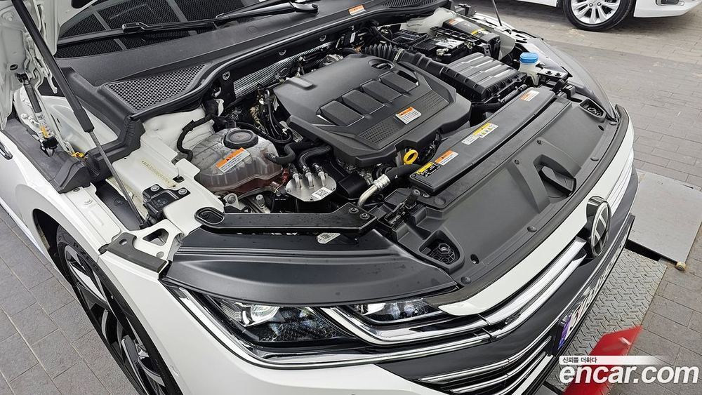 Volkswagen Arteon 2.0 TDI R-LINE 4 Motion (08.2022)