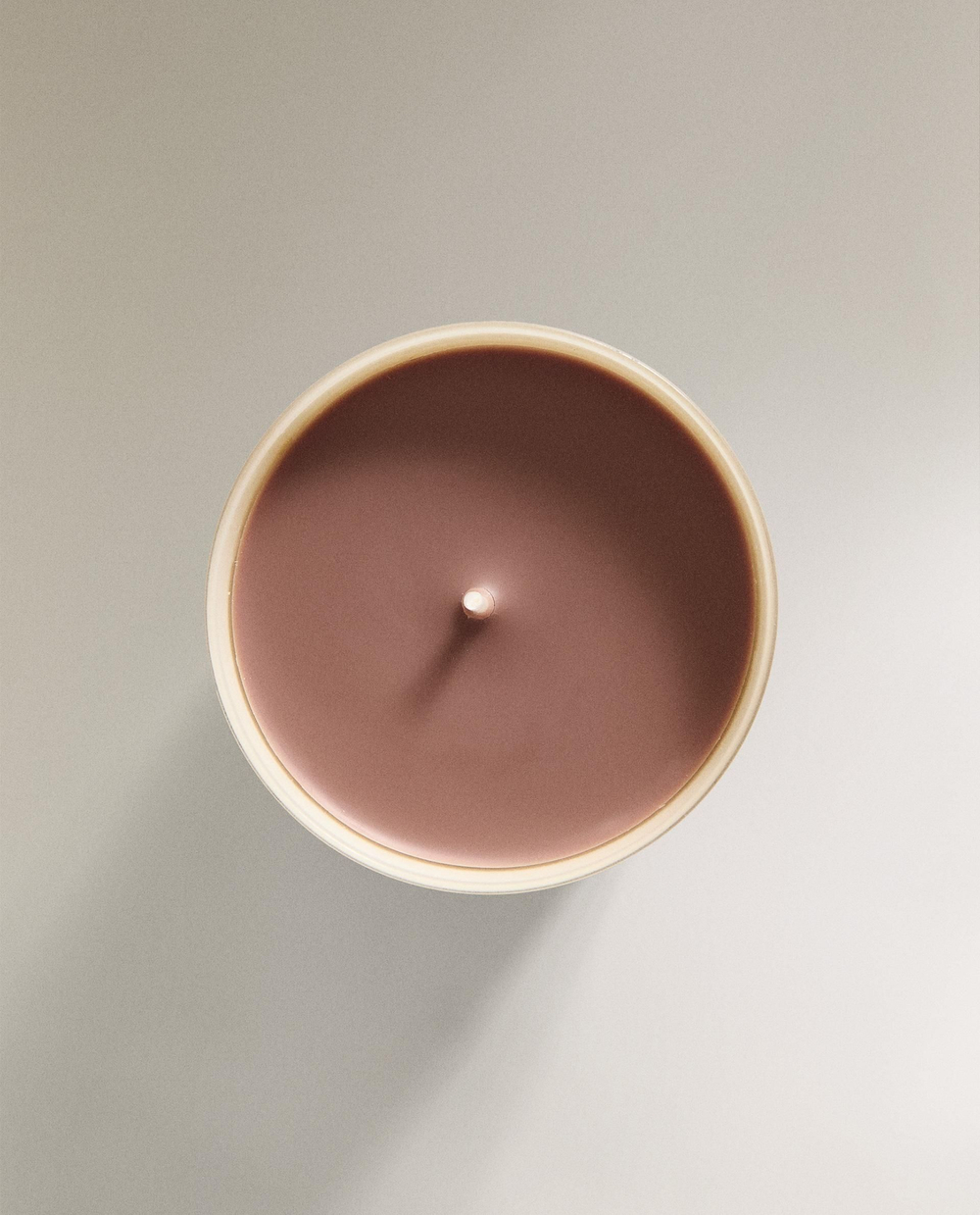 Zara Home - Ароматическая свеча янтарная сода, 150 г