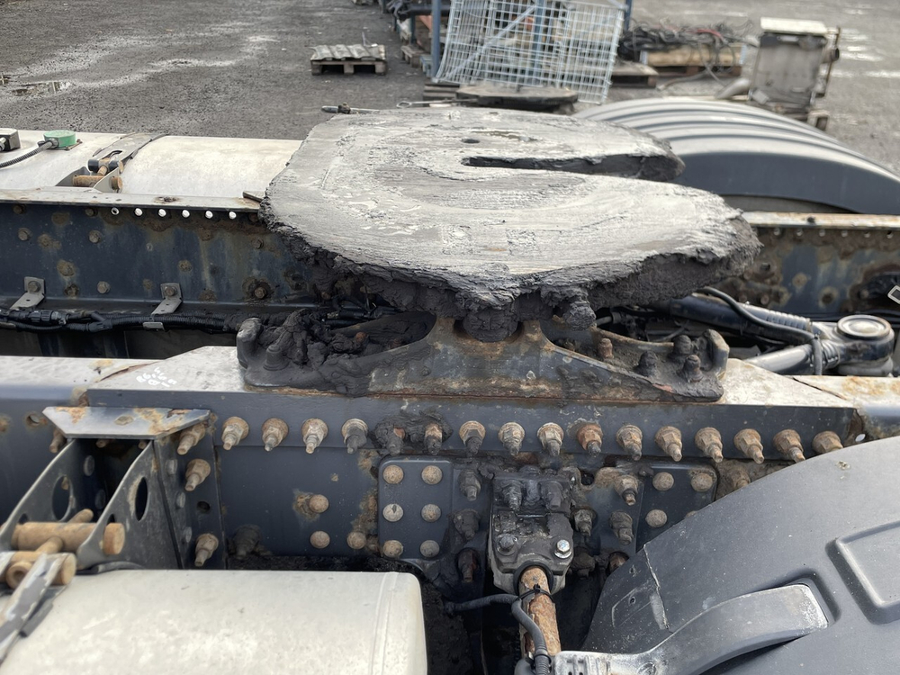 Седло JOST 200мм.