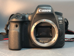 Canon 6D Mark II Body 54.000 Кадров, немного туго вращается колесо