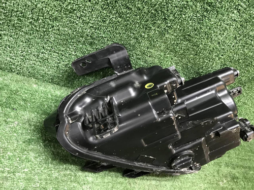 Фара правая Geely Coolray (2019-2024) LED