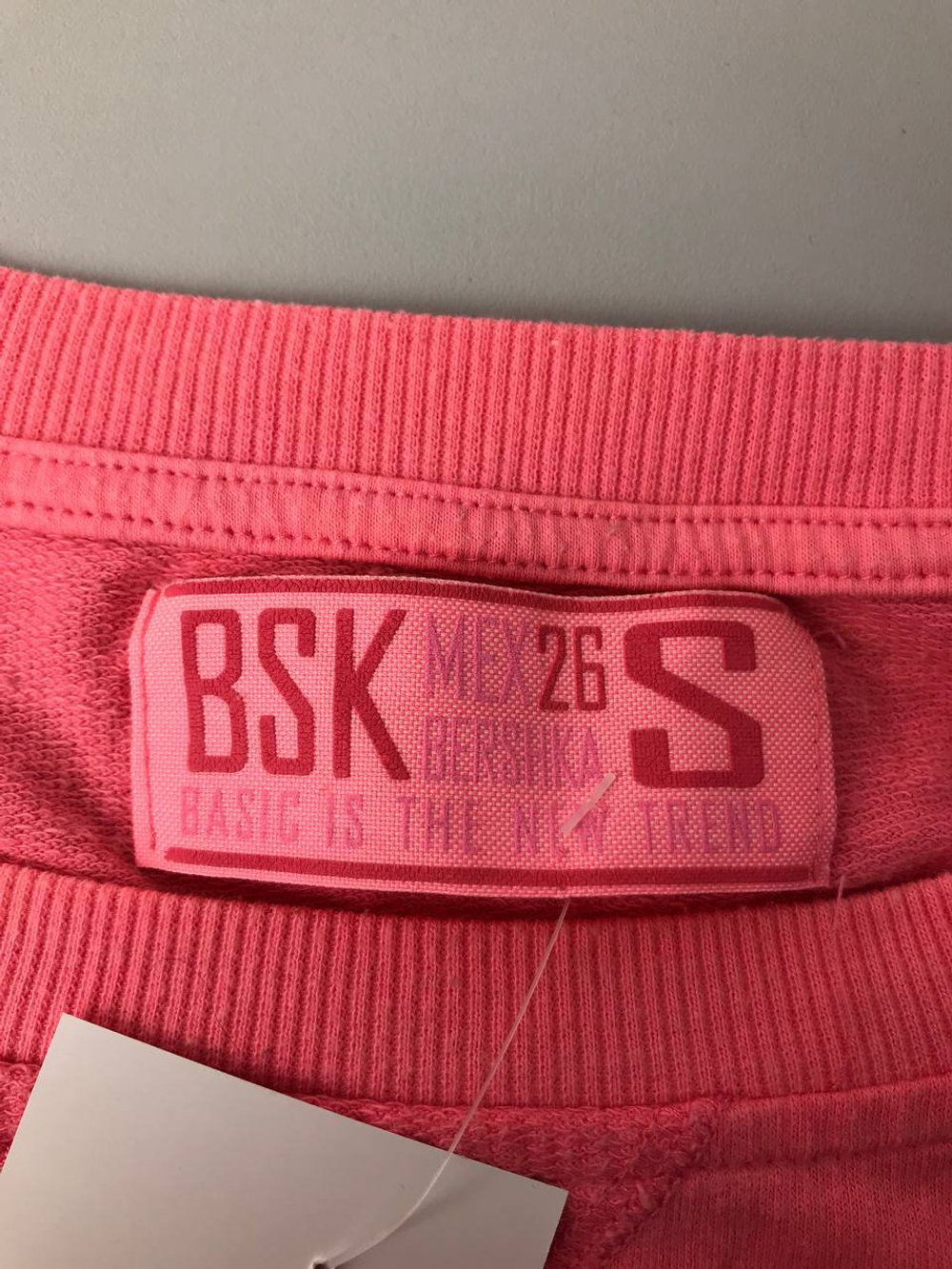 Свитшот Bershka лаконичный 44 размер