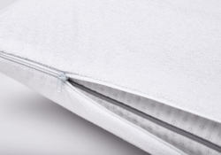 Защитный чехол на подушку