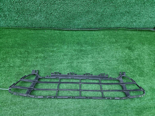 Решетка переднего бампера BMW X1 F48 (2019-2022)