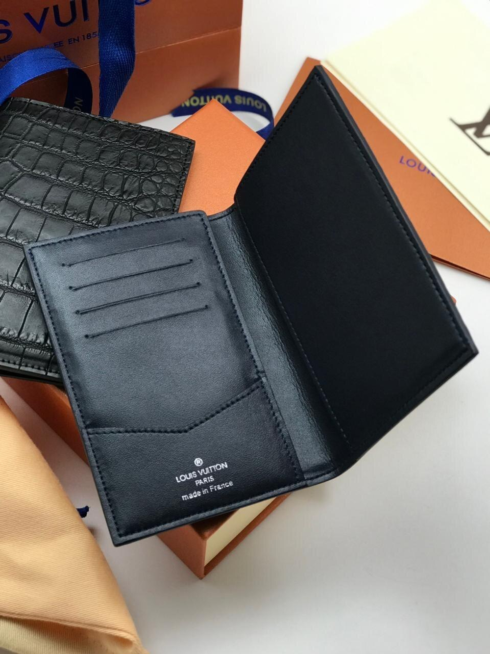 Обложка на паспорт Louis Vuitton