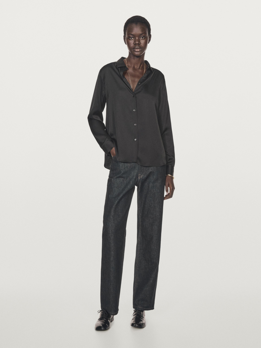 Massimo Dutti Струящаяся атласная рубашка, черный