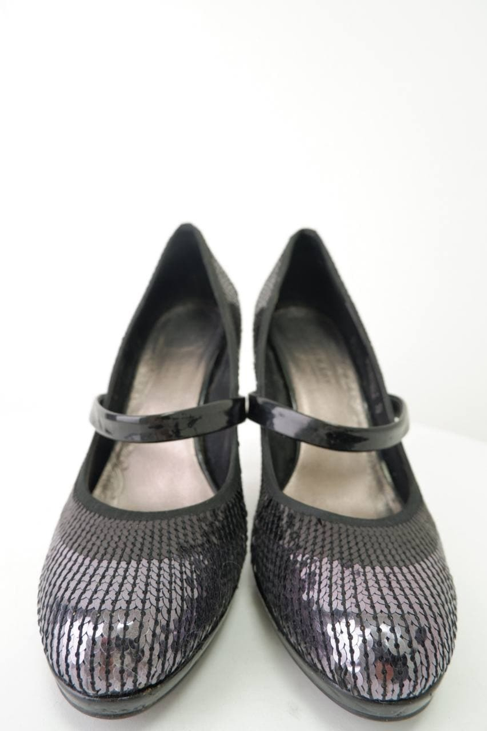 Туфли Carnaby блестящие 39 размер