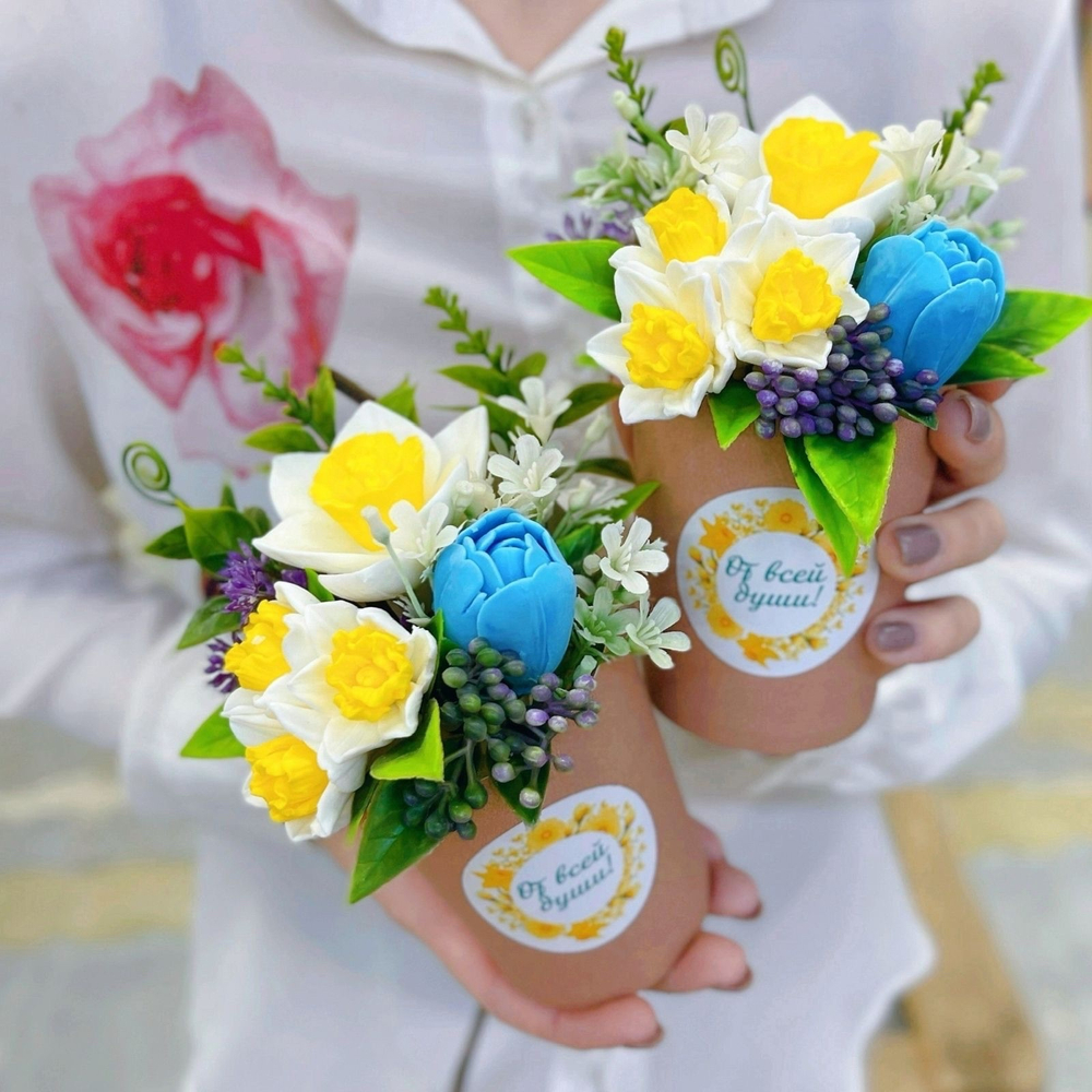 "Весна бирюза -крафт" мини-букет
