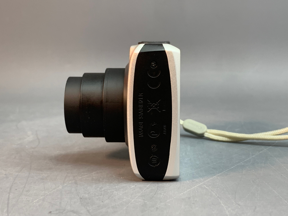 Canon PowerShot A3300 IS