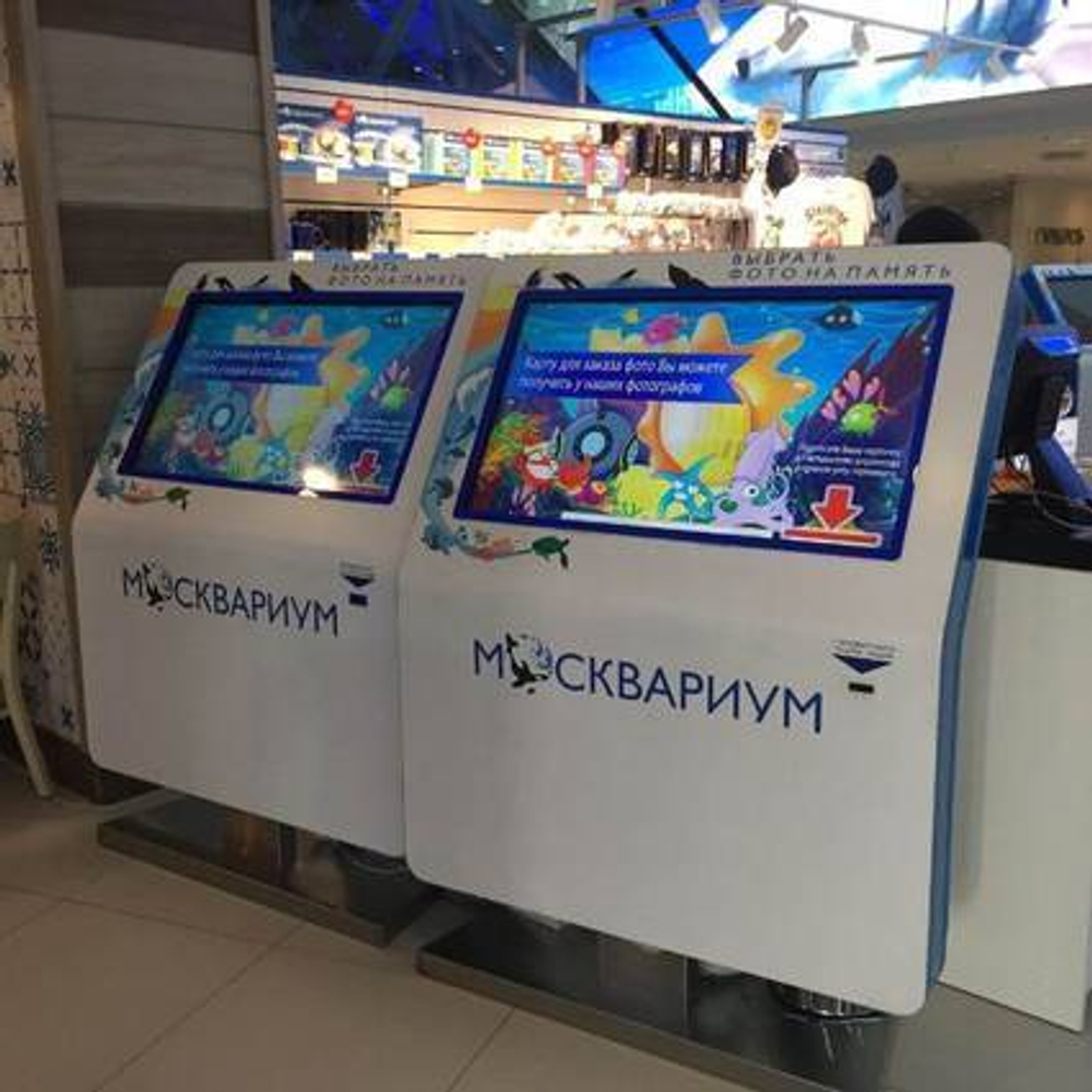 Интерактивный сенсорный киоск BM Genius 43"