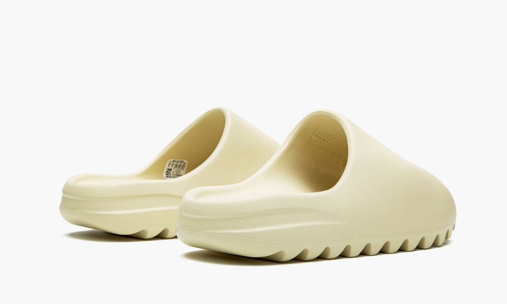 Yeezy Slide "Bone"