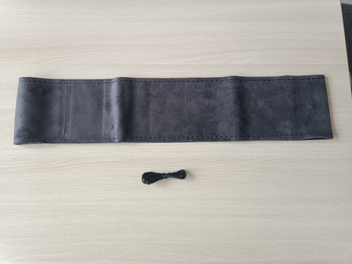 Оплетка руля M 37-38 см кожа Алькантара черная с черной прострочкой на шнуровке (KPR)