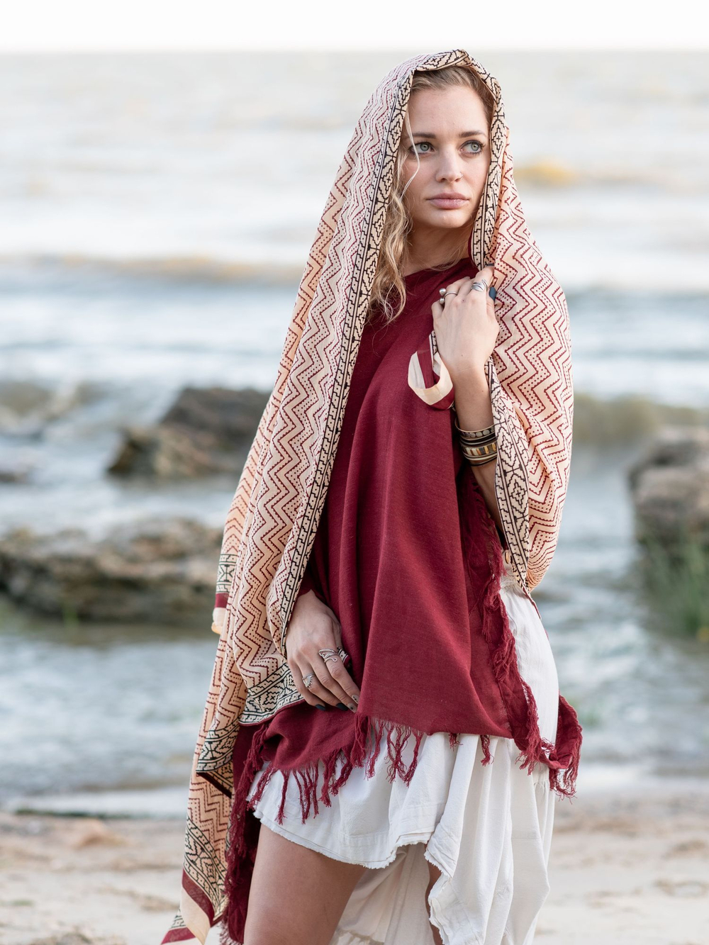 Легкий шарф-платок