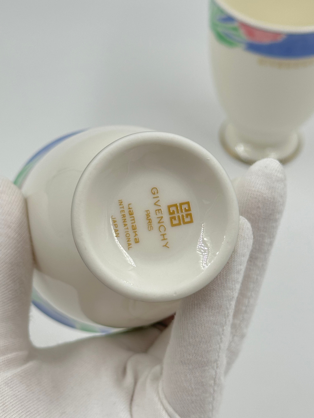 Стакан с синей каймой Givenchy by Yamaka