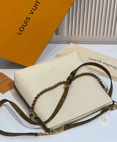 Сумка Louis Vuitton Multipass