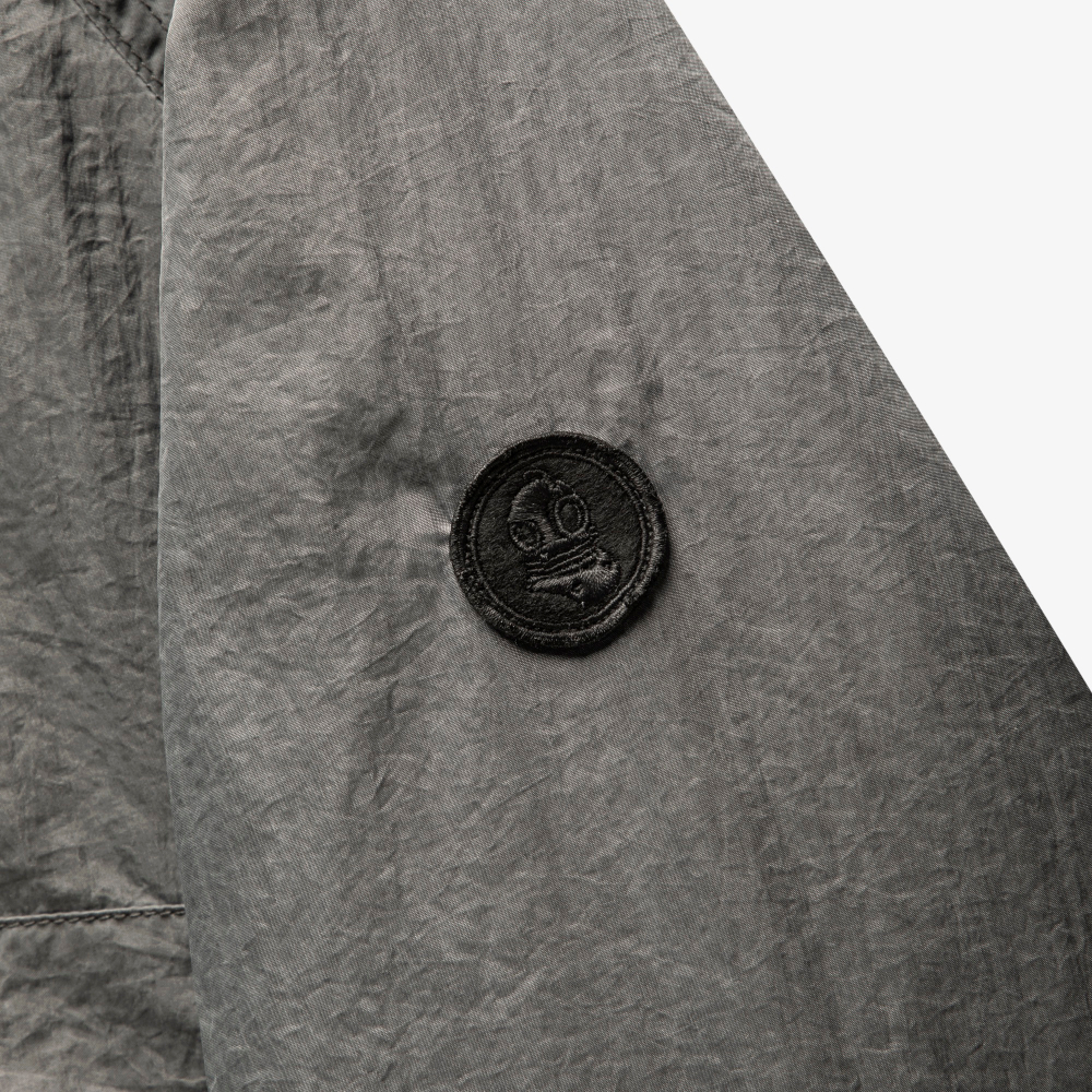 NLN_GMD_JCKT Metal Effect Grey