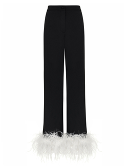 Костюм брючный с перьями