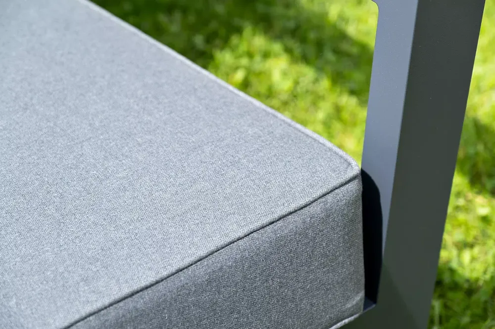 "Гранада" лаунж-зона из алюминия со столиком из HPL