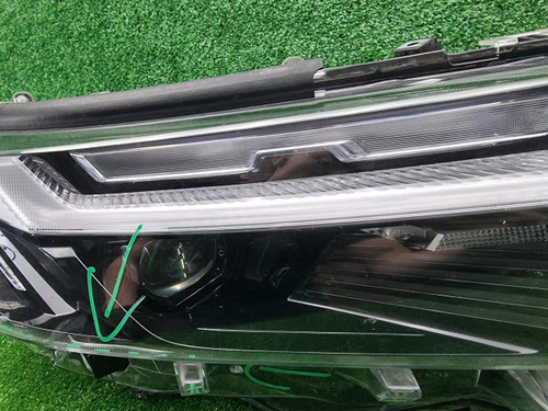 Фара правая Toyota RAV4 5 XA50 (2018-н.в.) LED