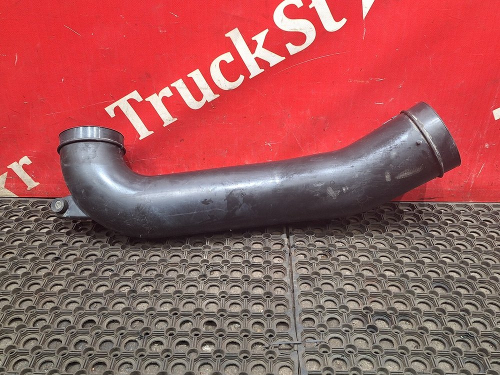 Патрубок воздушного фильтра 2018г