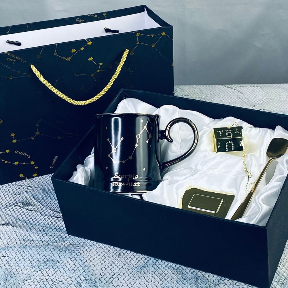 Lenardi 106-297 Кружка 360мл с ложкой и фильтром СКОРПИОН в под.уп.(х12)Фарфор