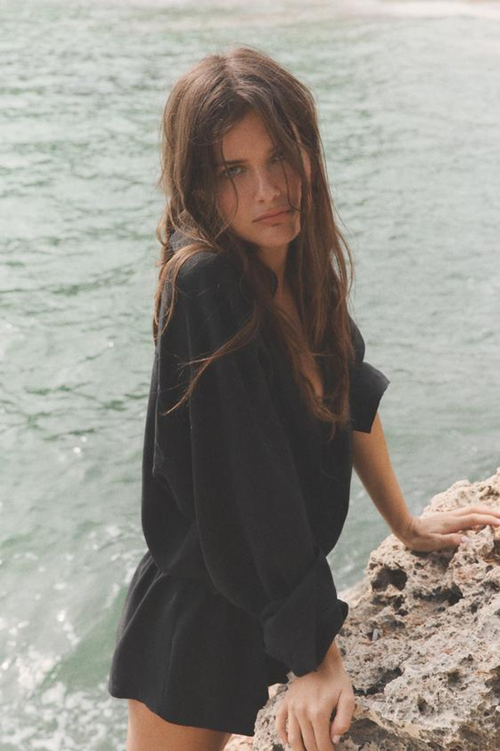 ZARA КОМБИНЕЗОН ИЗ ЛИОЦЕЛЛА, ЧЕРНЫЙ