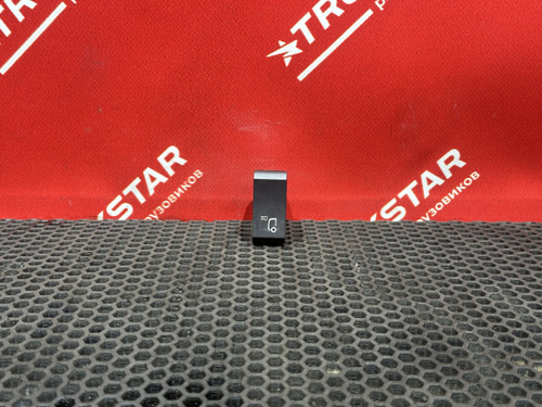 Кнопка освещения на кабине 2018г.