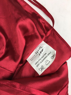 Платье алое 40-42 размер, новое