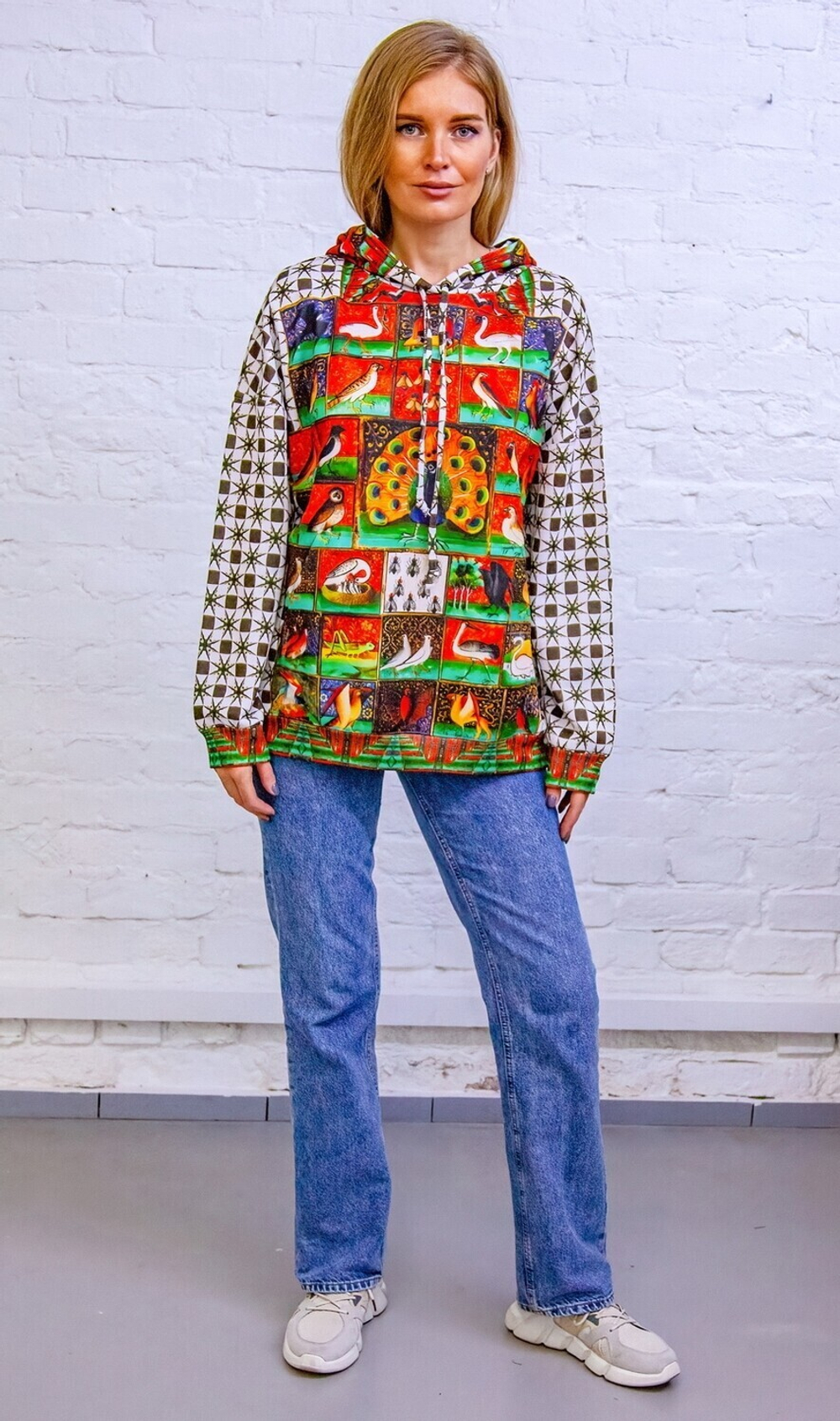 Худи "Бестиарий с павлином 2", по мотивам средневекового бестиария Бартоломея Английского