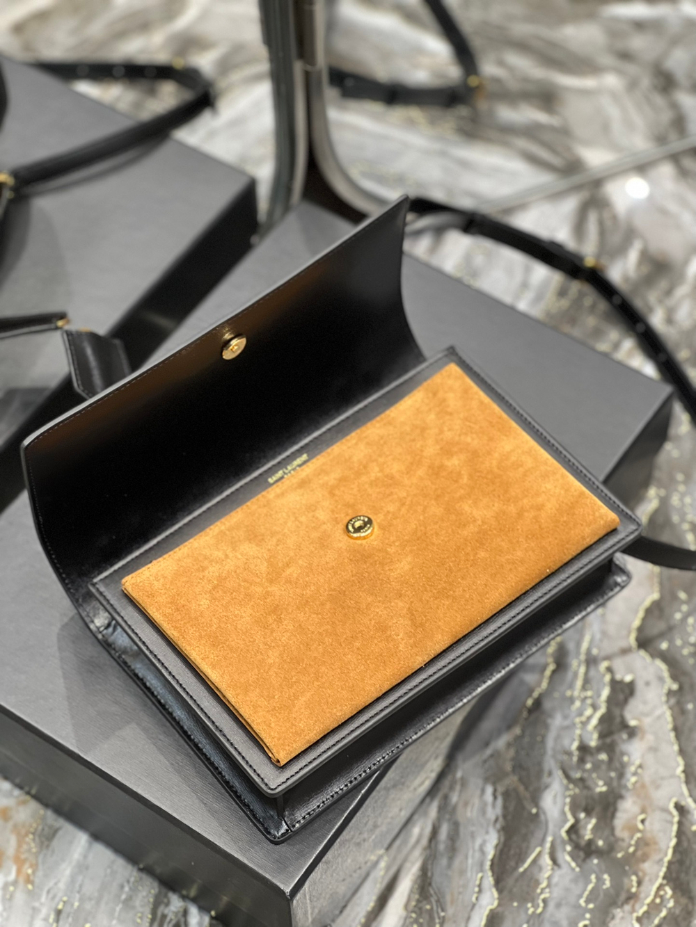 Saint Laurent Sunset Medium 22 cm
