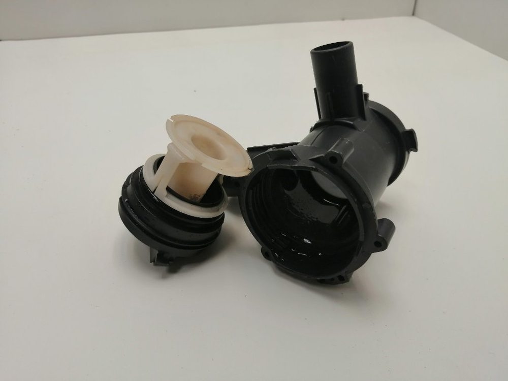 WLX20362OE/19 кт116 Улитка сливного насоса для стиральной машины Bosch б/у