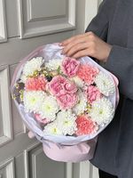 Авторский букет букет с пионовидной кустовой розой КЕНДИ