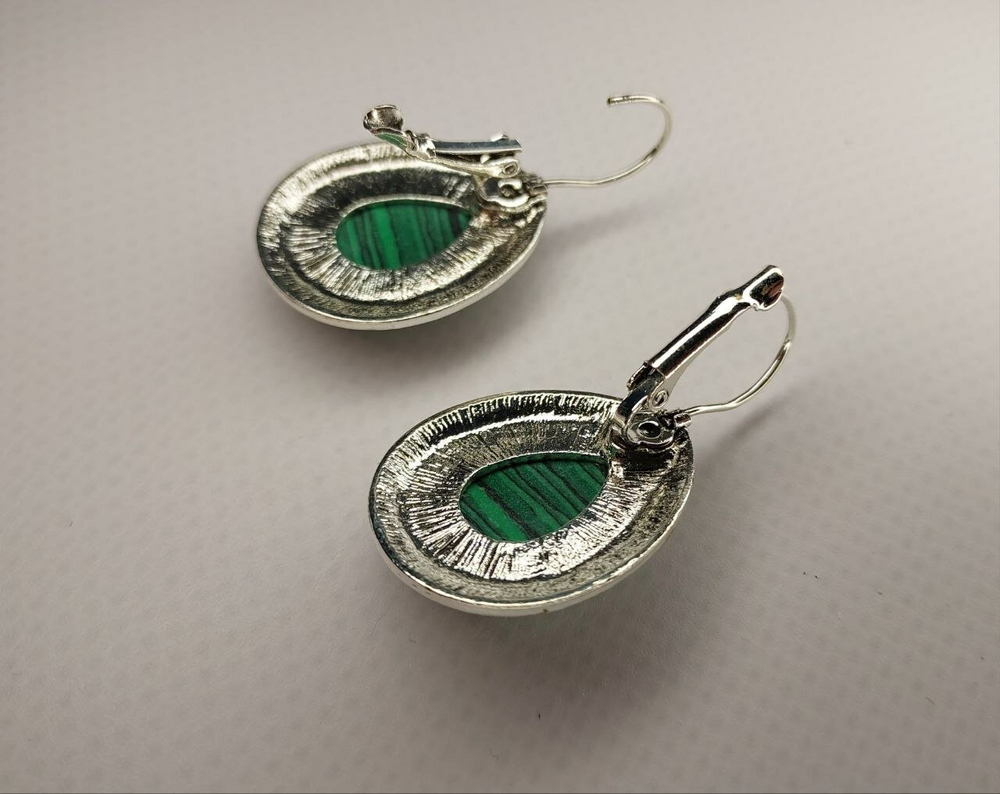 Комплект бижутерии. Подвеска, серьги, браслет с малахитовыми вставками "Малахит" Форма "Капля""