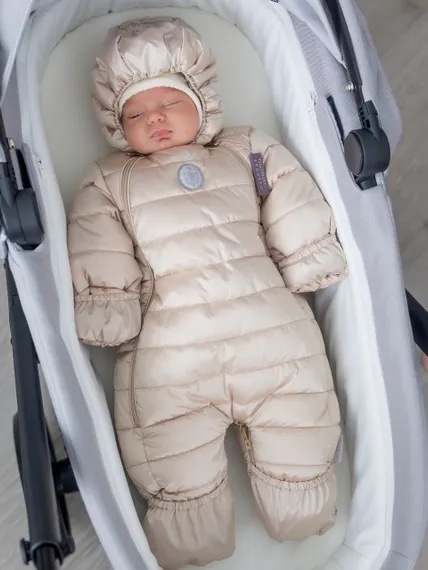 Демисезонный комбинезон-трансформер Наследник Выжанова для малыша Марципан