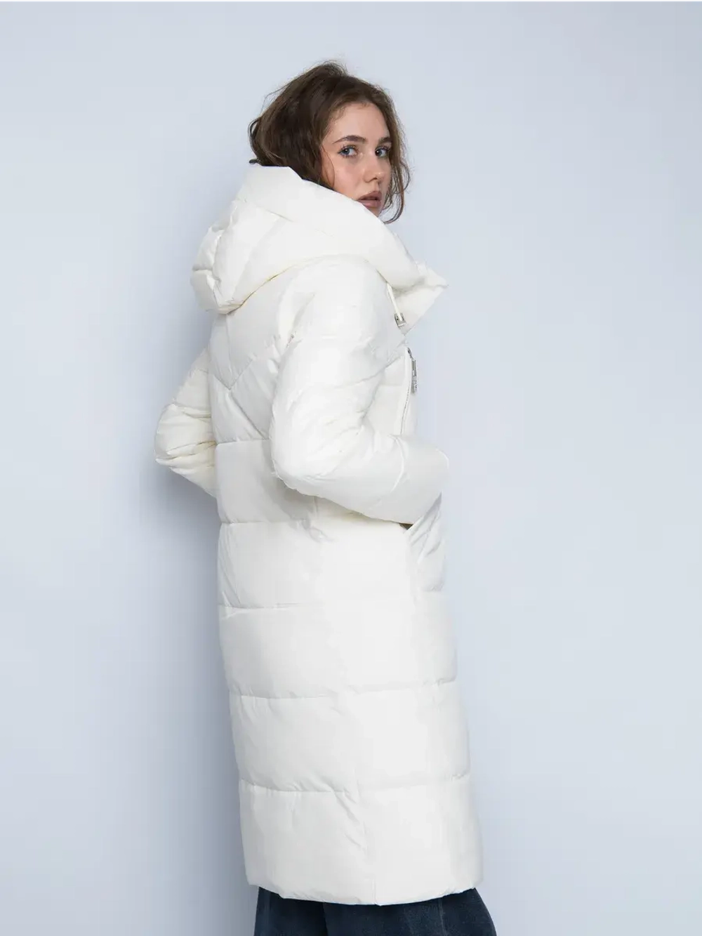 Куртка зимняя удлиненная с капюшоном