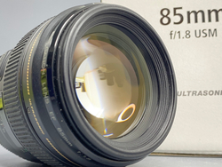 Canon 85mm 1.8 USM внутри пыль