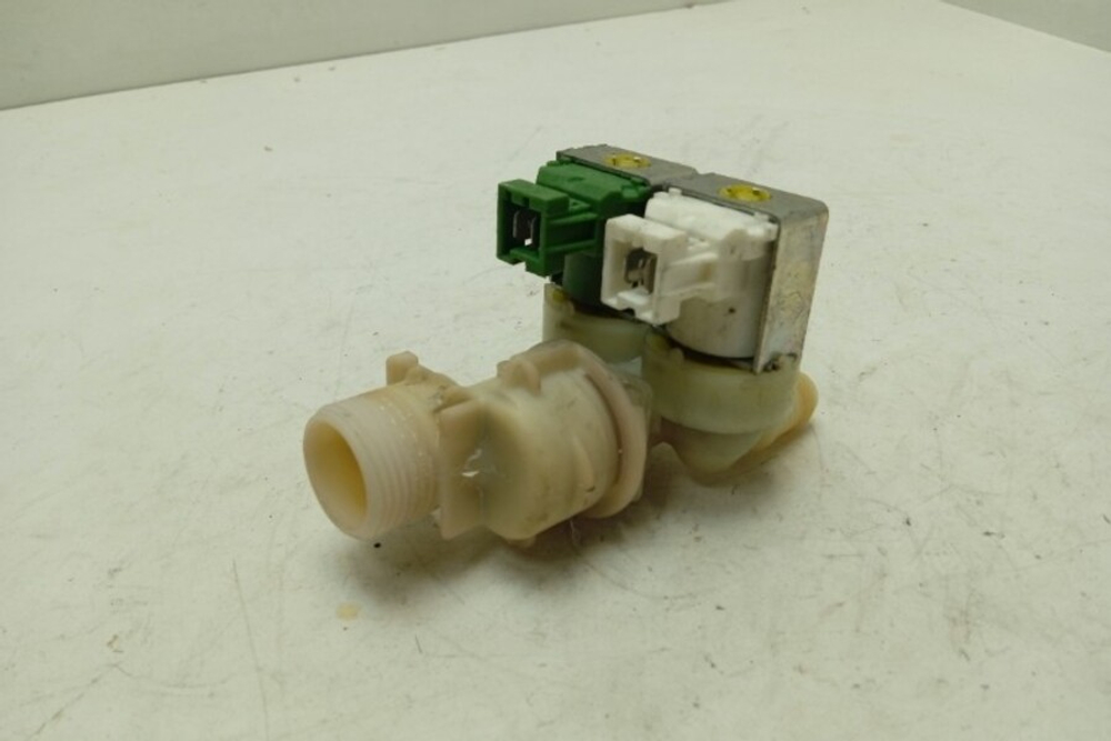 EWS1105 кт149 Клапан подачи воды для стиральной машины Electrolux 124947111 б/у