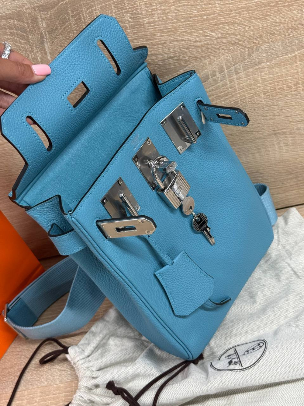 Сумка-слинг Hermes